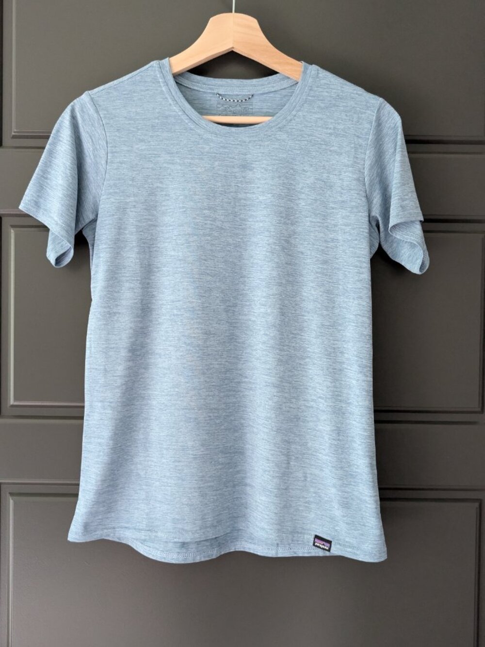 Patagonia Capilene Cool Daily T-Shirt Women's Crewneck Light Heather Blue Sz XS